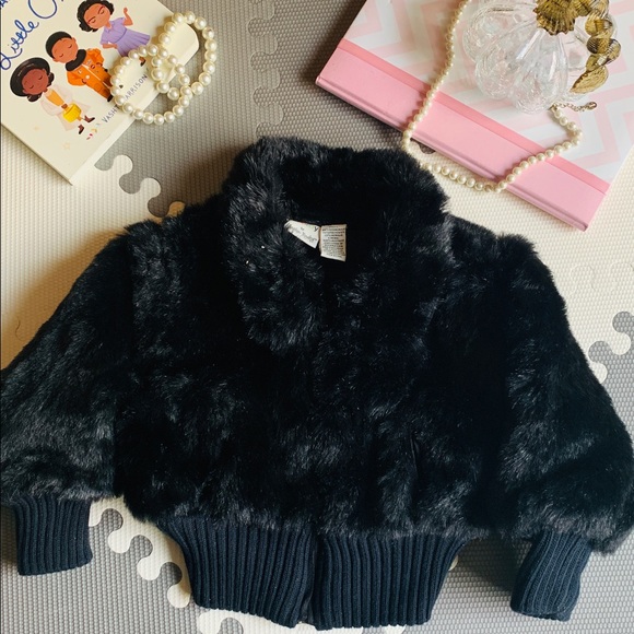 Other - ⭐️ Excellent Condition!!  Black Bomber ⭐️👛